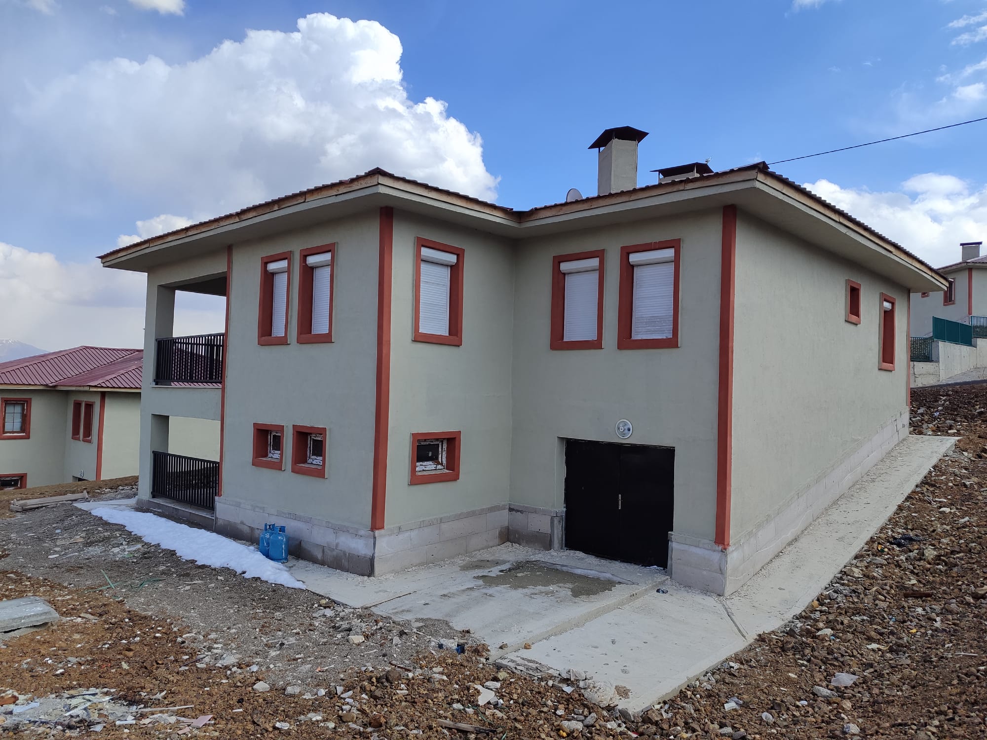 Göksun Karatut Köyü Panjur Sistemleri | Deprem Konutları Projesi – GRG Otomasyon